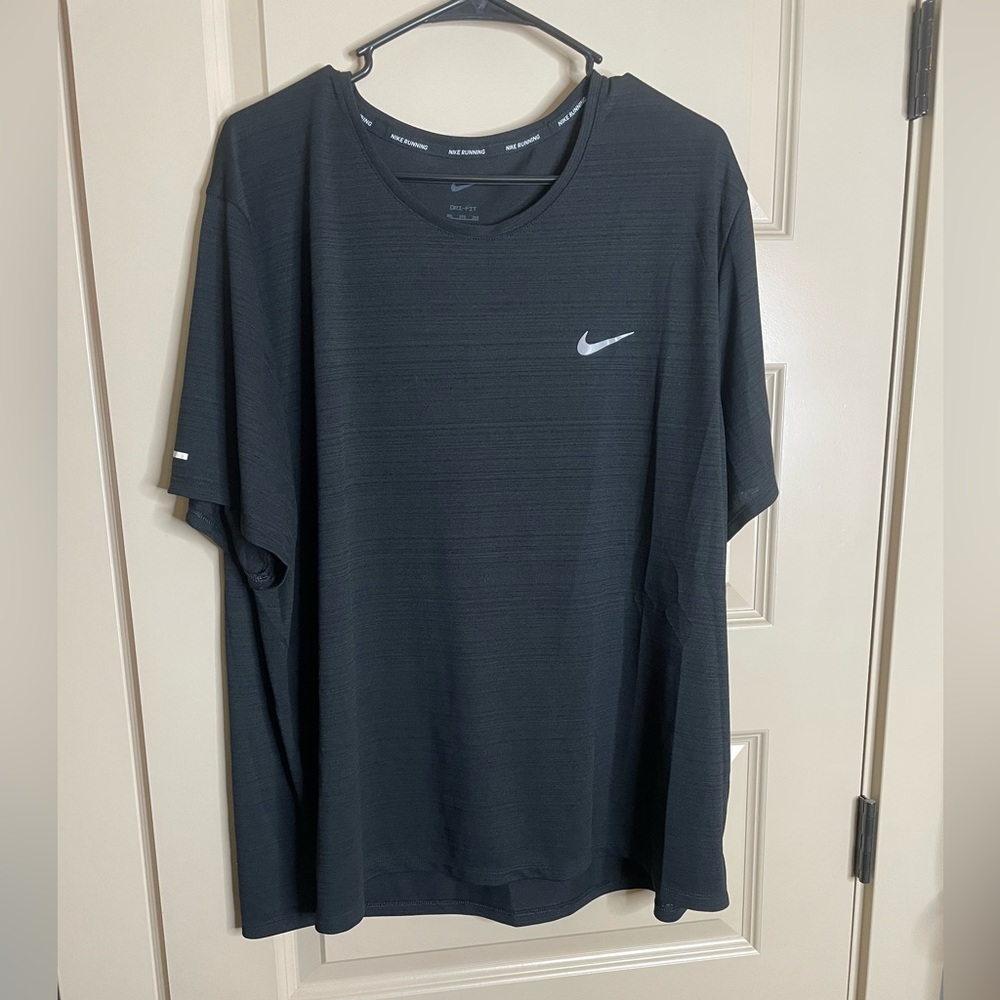 Nike Dri-fit shortsleeved Tee